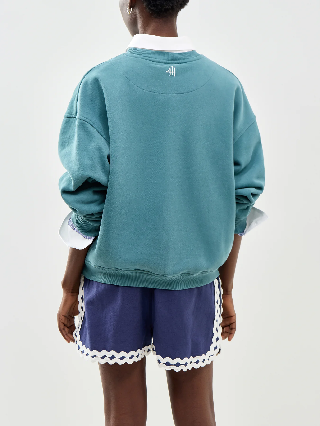 Avenue Sweatshirt Green - Image 5