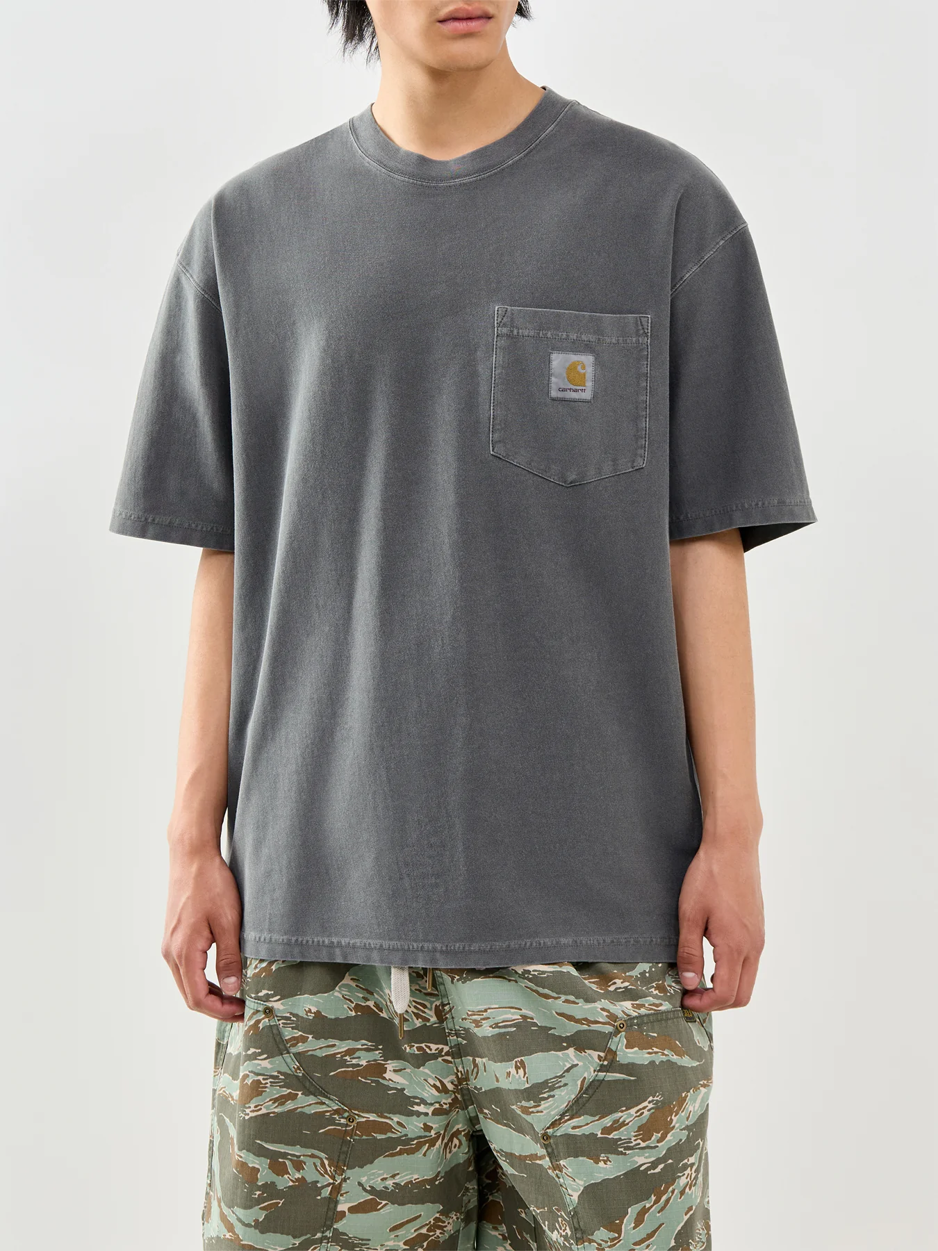 Loose Pocket T-Shirt Grey - Image 4