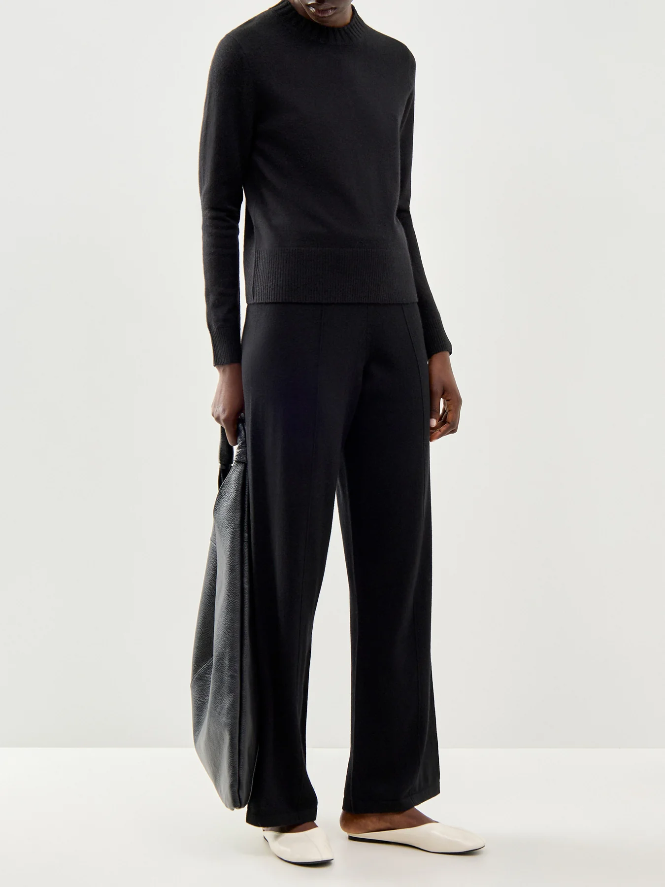 Cropped Sporty Sweater Black - Image 2