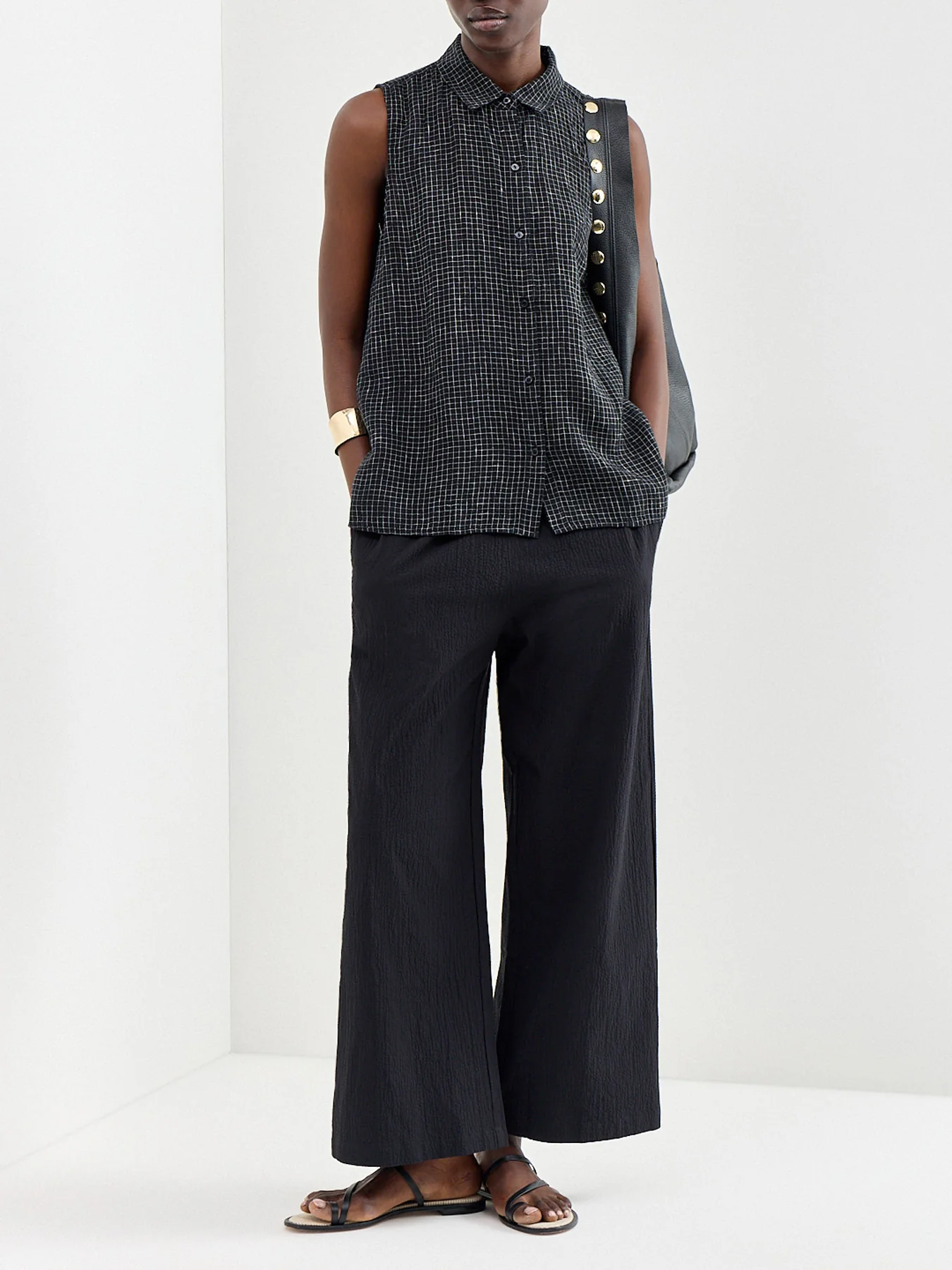 Classic Collar Sleeveless Shirt Black - Image 2