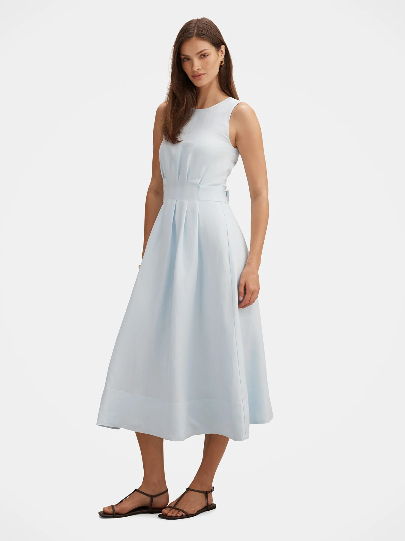 Rosie Linen Sleeveless Tuck Midi Dress Blue - Image 4