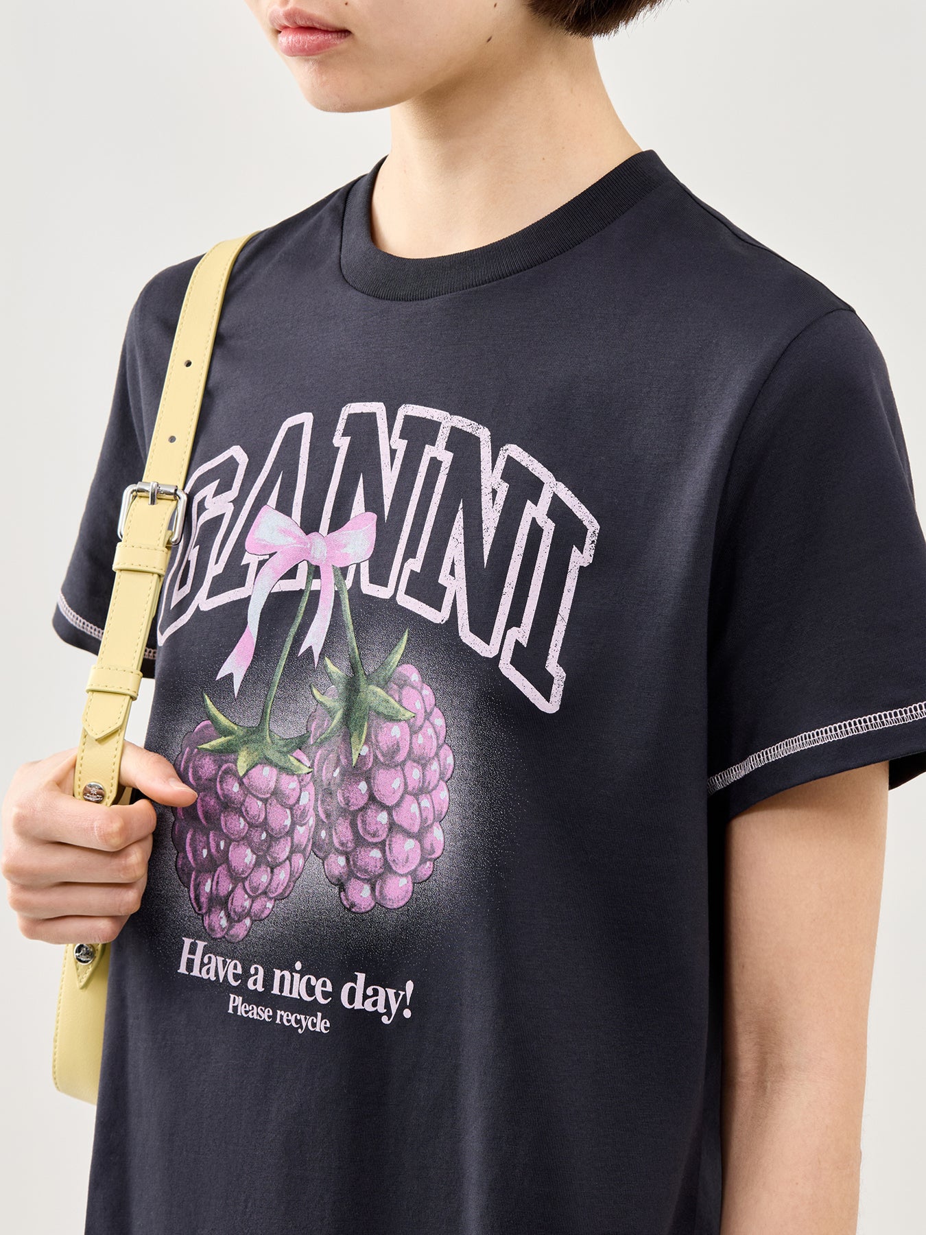 Raspberry Print Graphic T-Shirt Black - Image 3