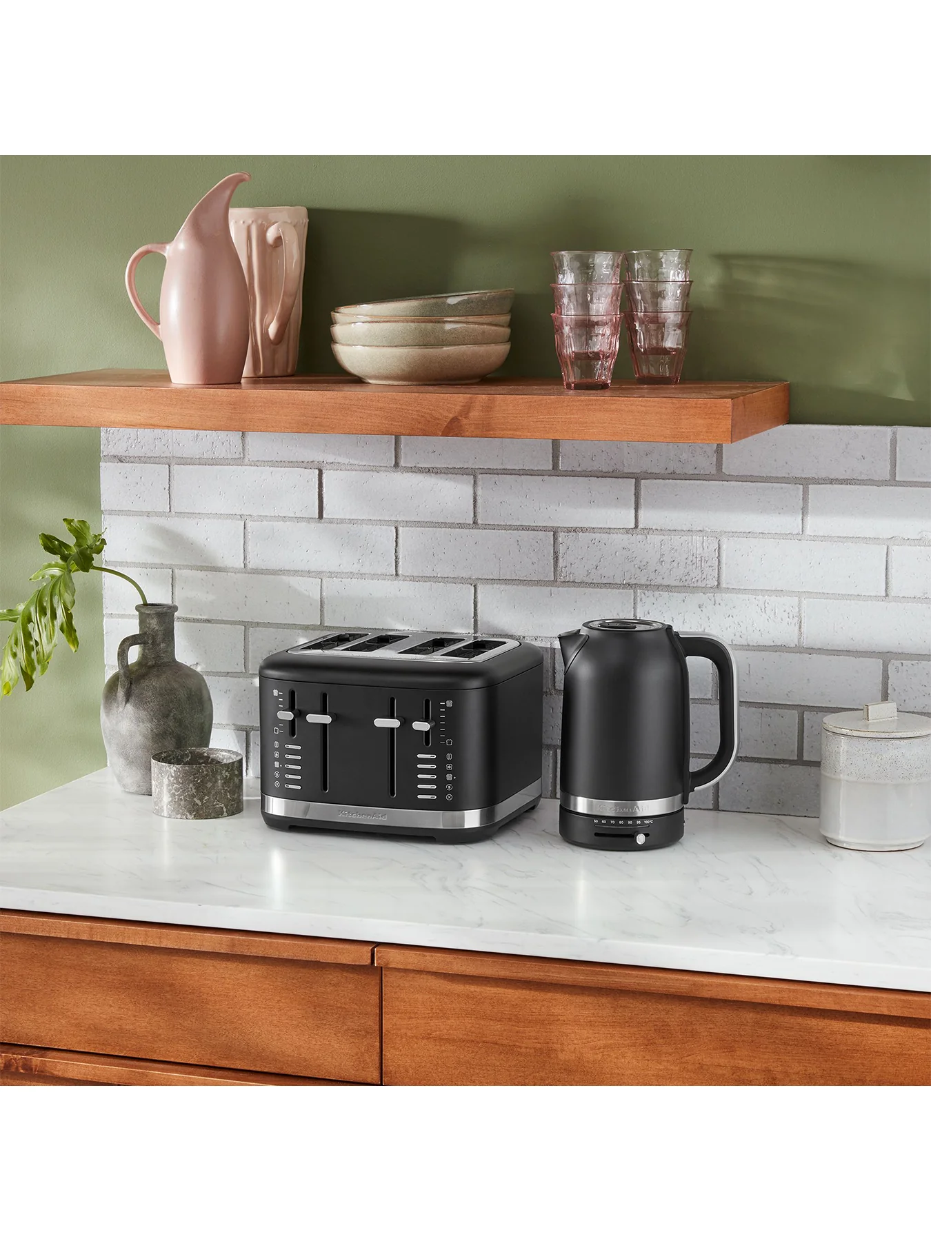 Manual Control 4 Slot Toaster Matte Black - Image 3