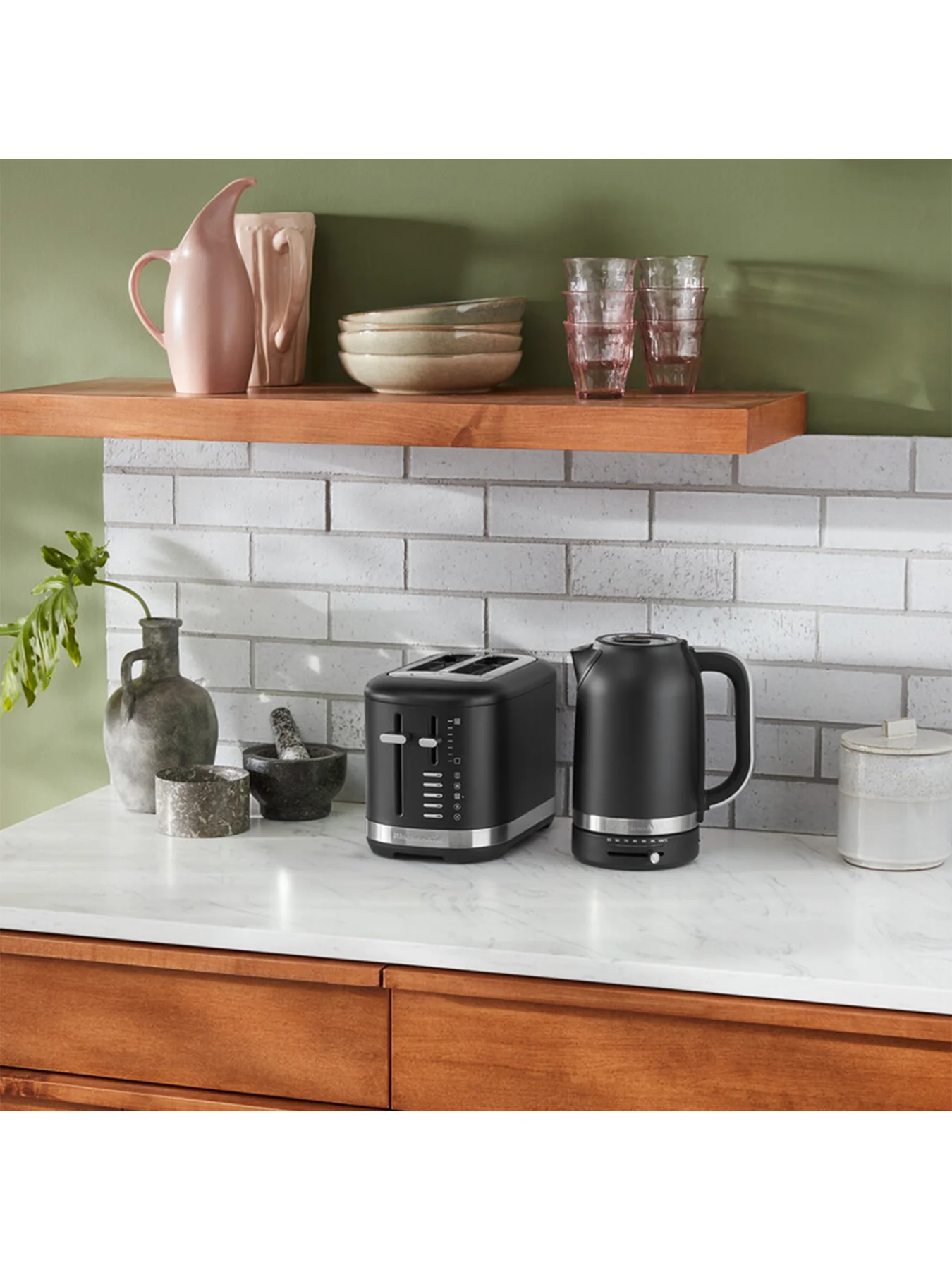 Variable Temperature 1.7L Kettle Matte Black - Image 4