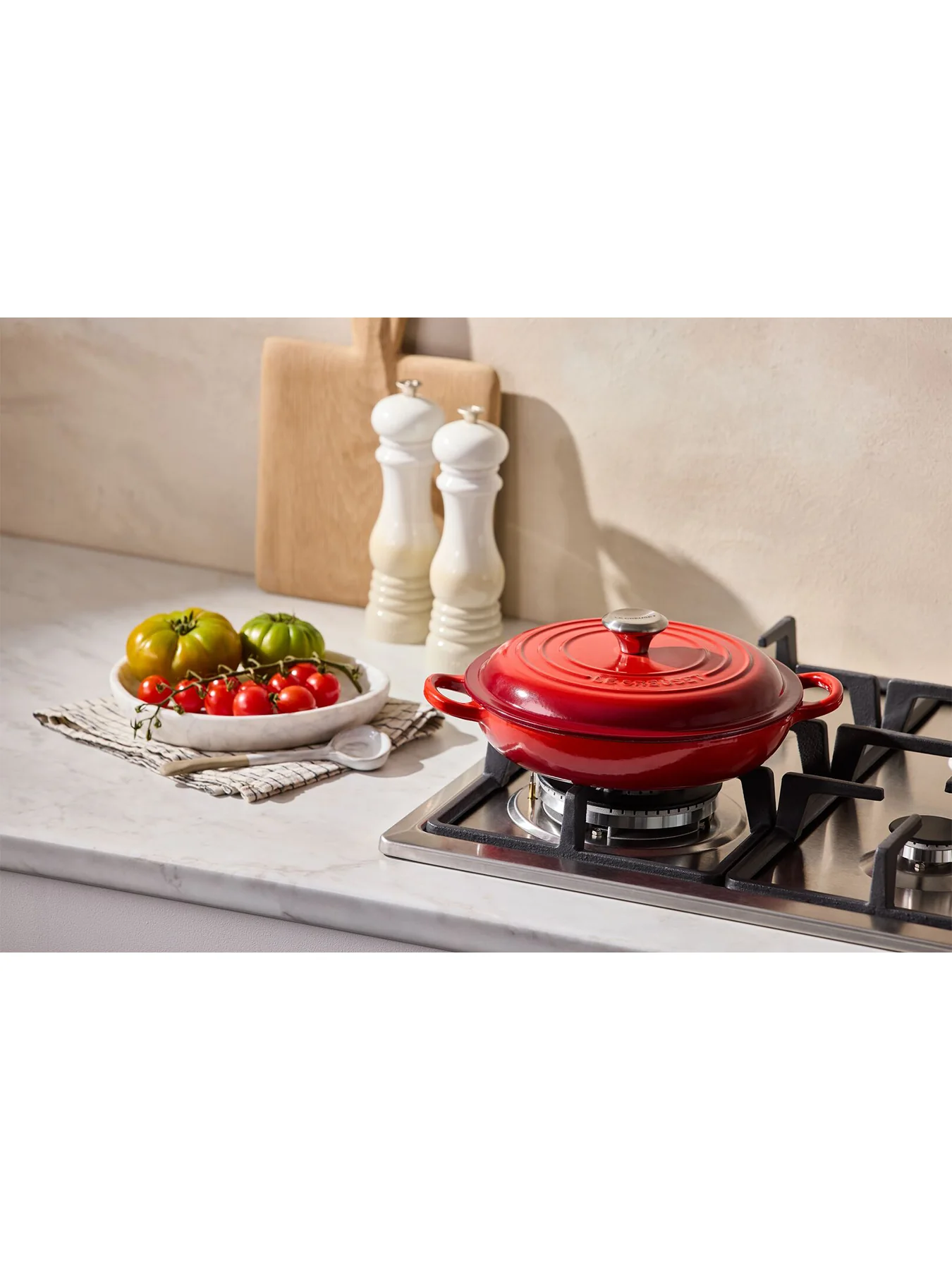 Signature Shallow Casserole Red 22cm - Image 5
