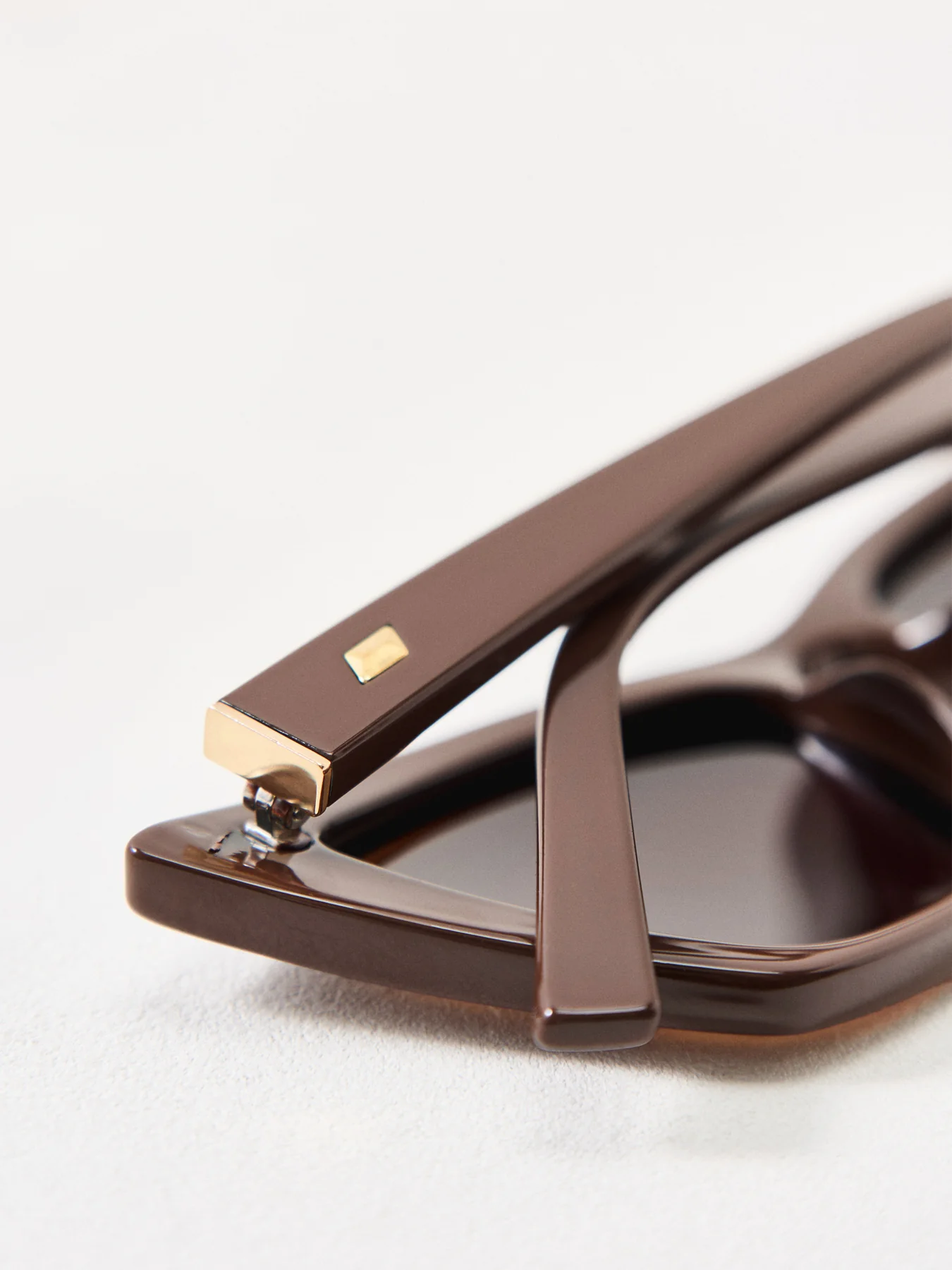 Velodrome Cat Eye Sunglasses Brown - Image 3