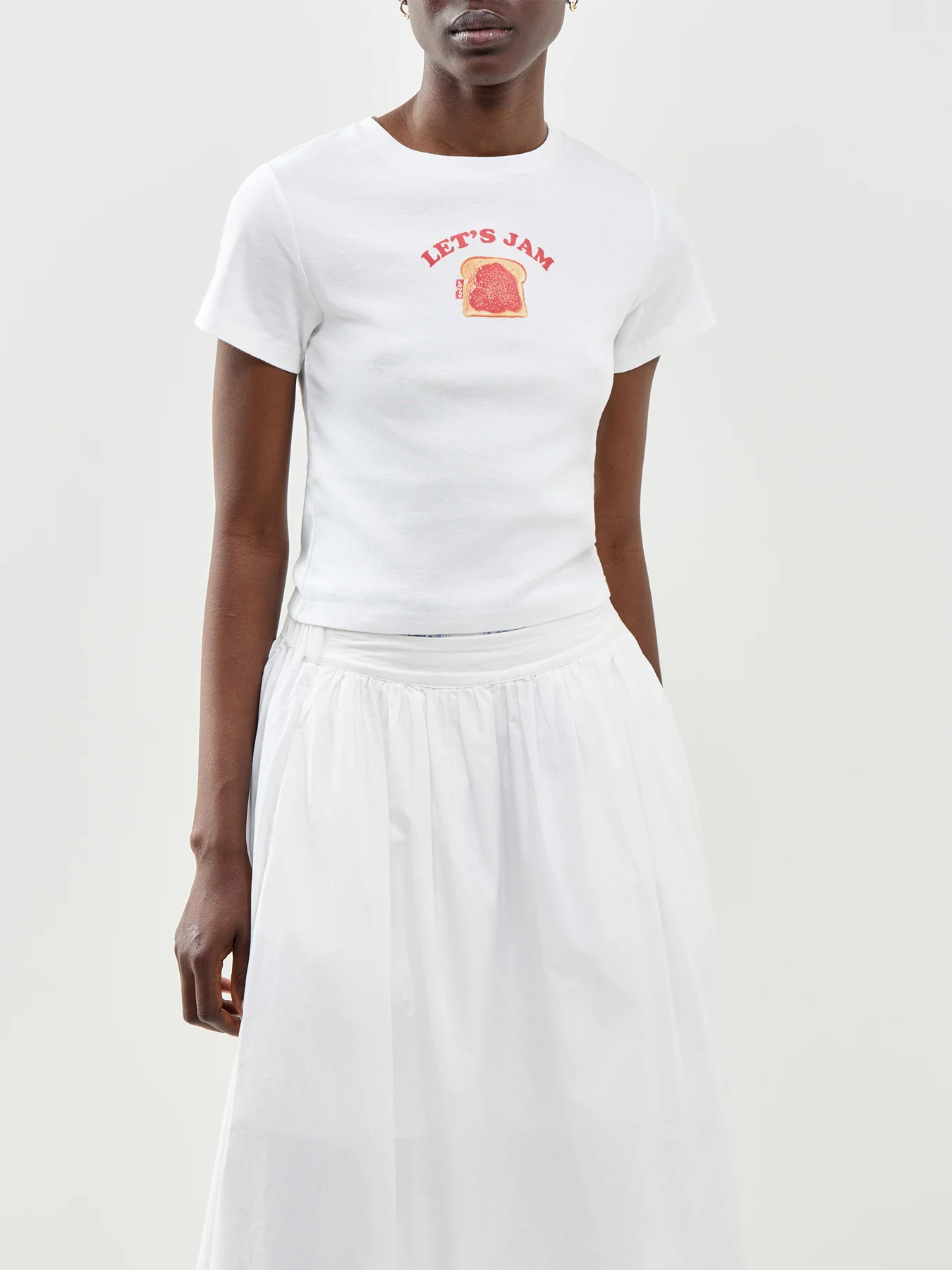 Essential Sporty Graphic T-Shirt White - Image 4