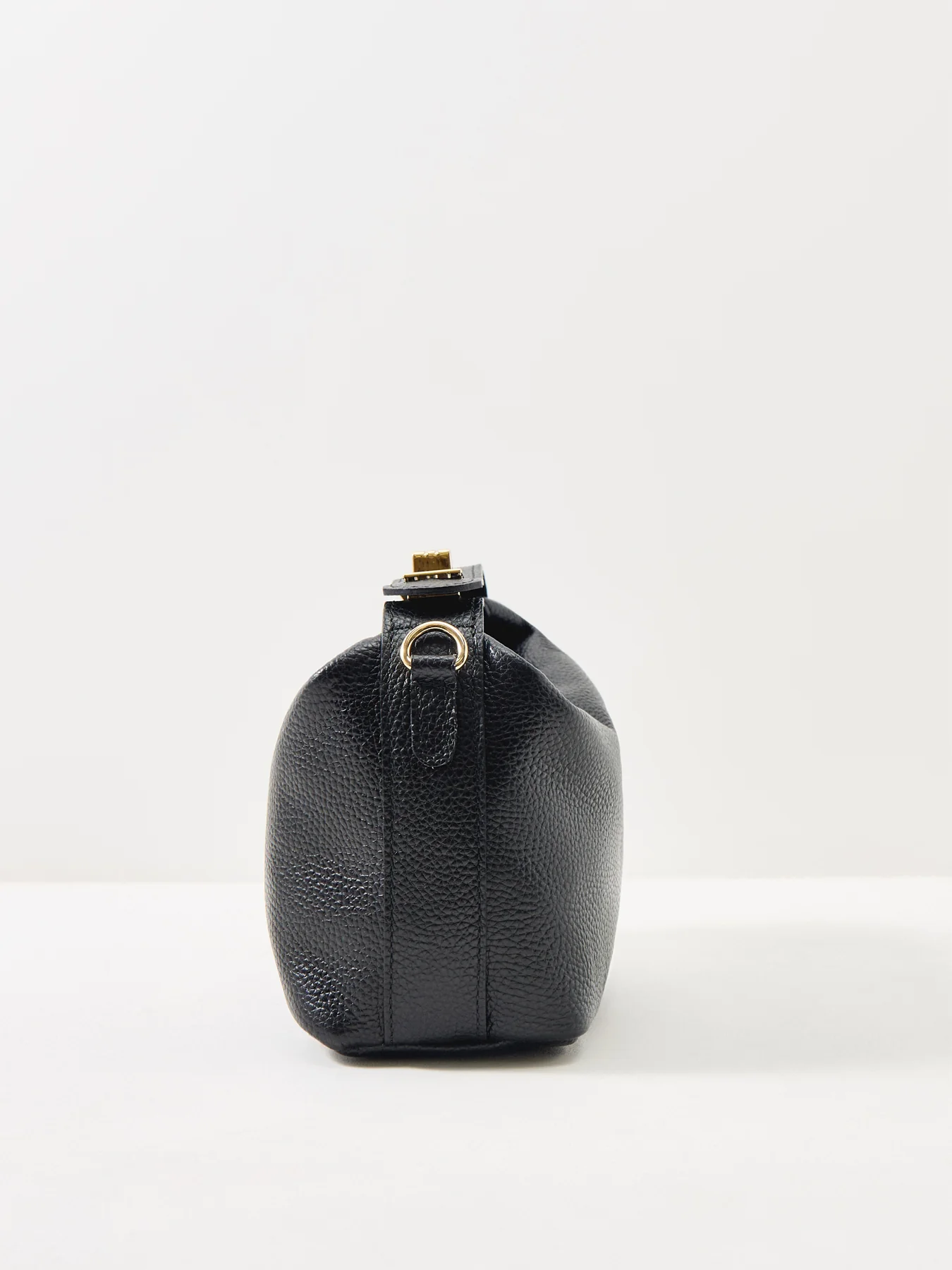 Saza Leather Shoulder Bag Black - Image 4