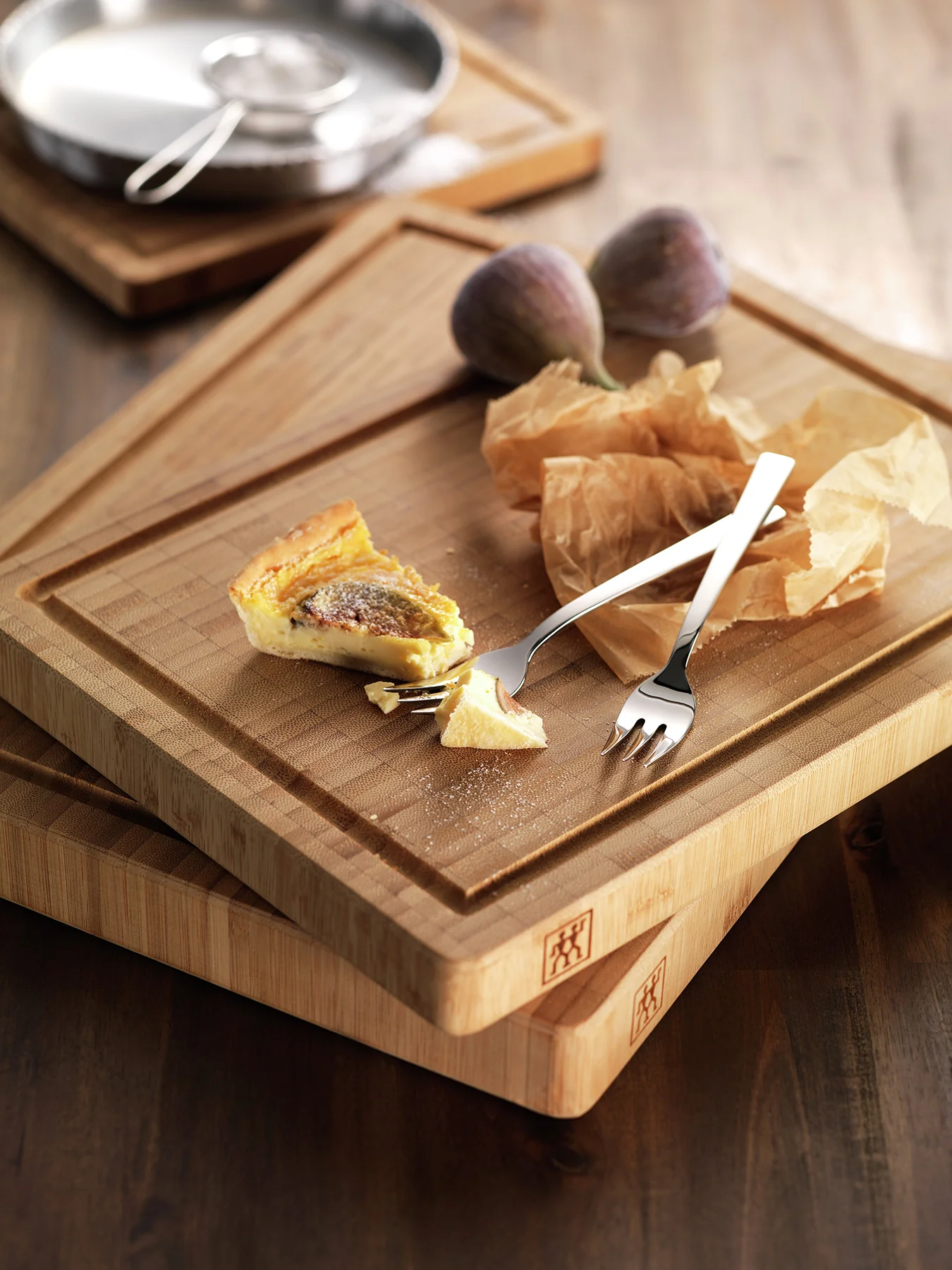 Accesso Bamboo Cutting Board Medium - Image 3