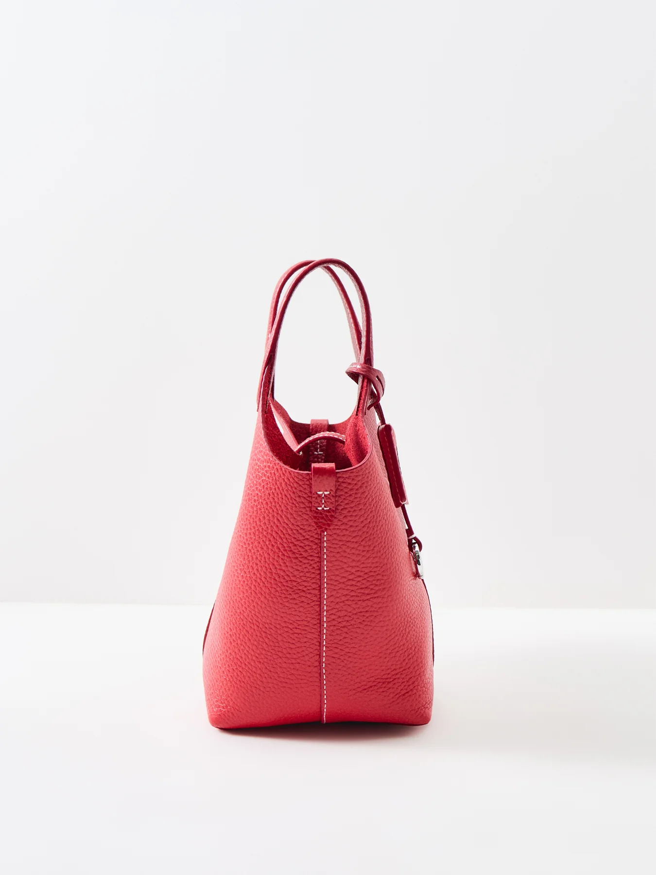Shiny Drum Pebble Bucket Bag Red - Image 4