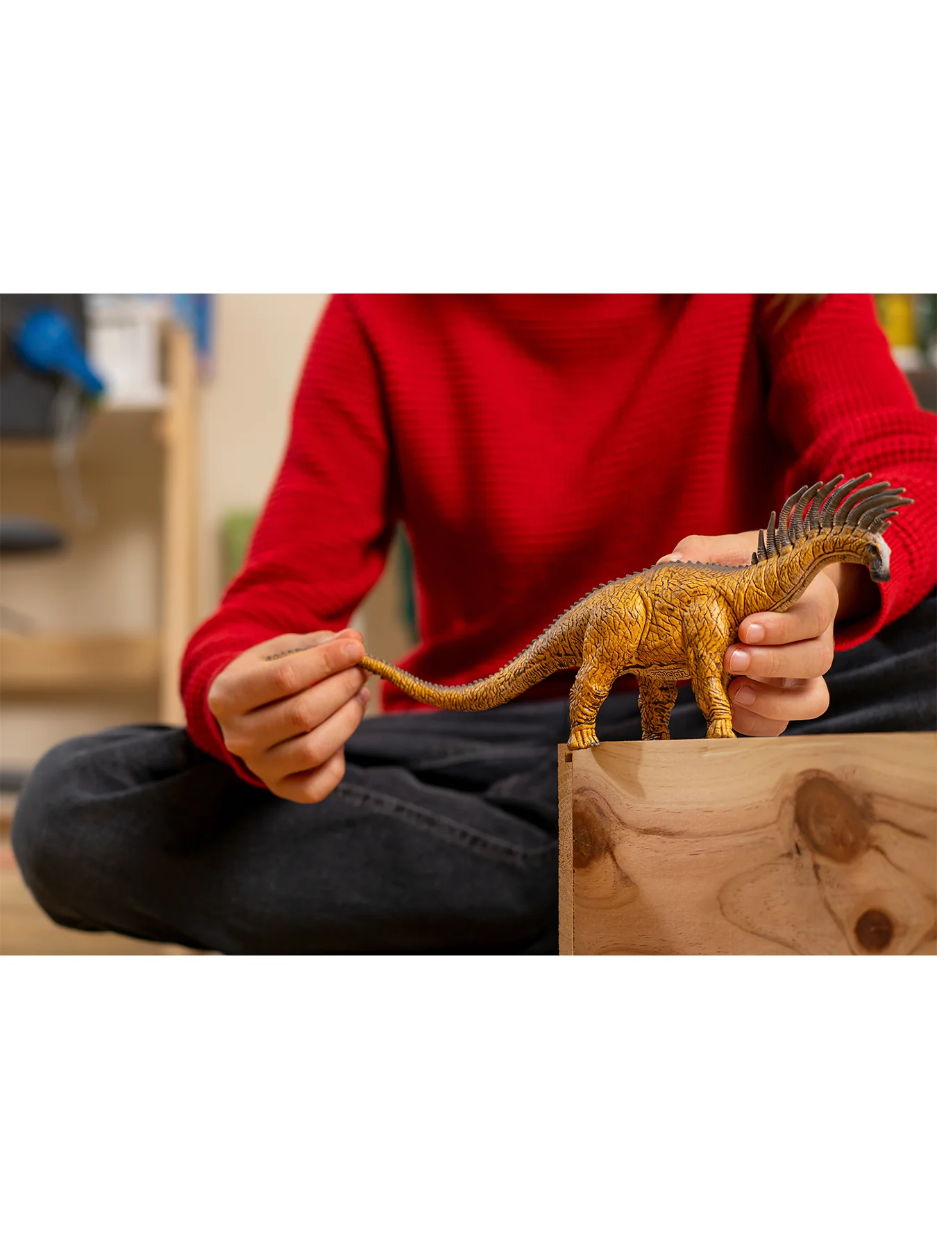 Bajadasaurus Figurine - Image 2