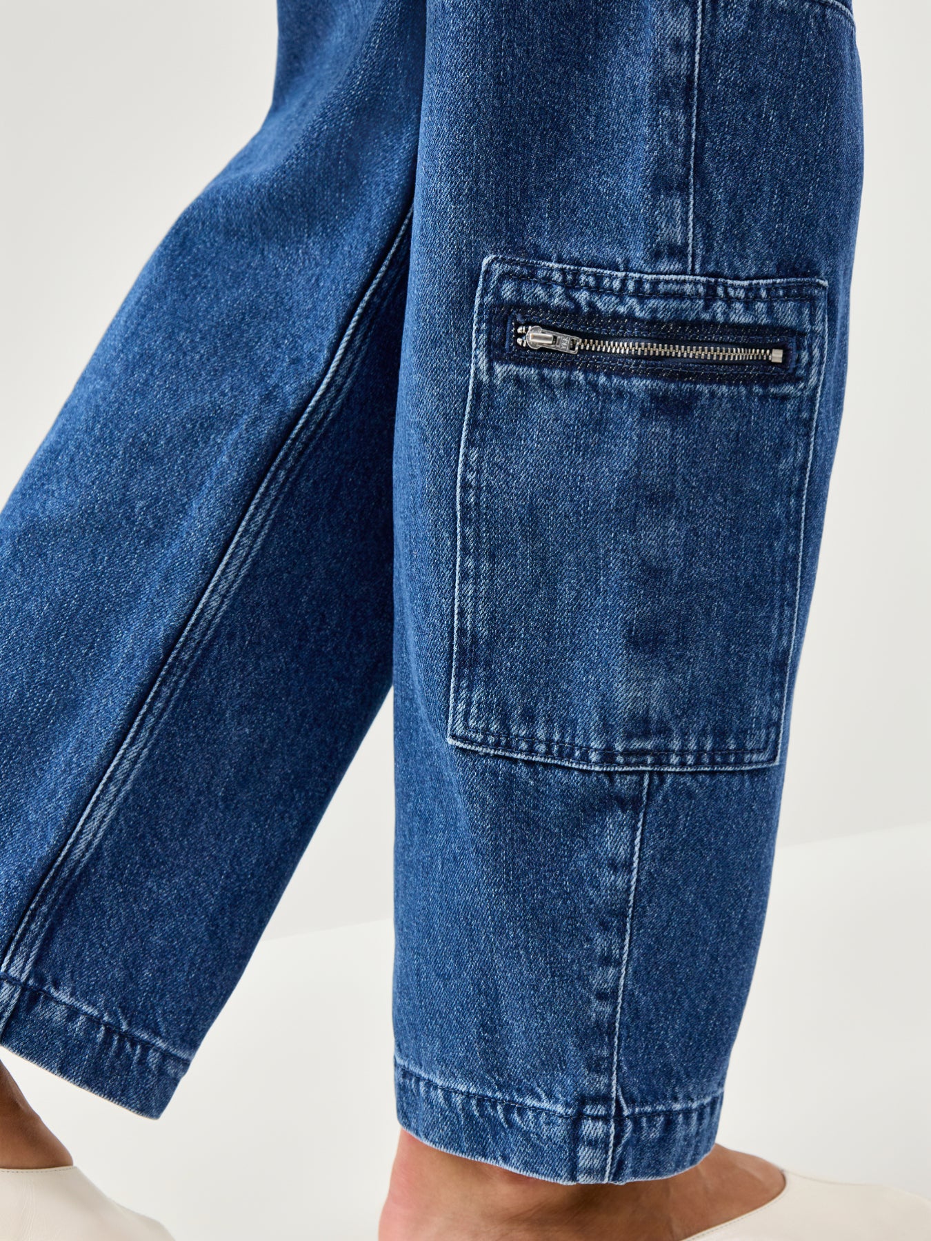 Lara Straight Jeans - Image 3