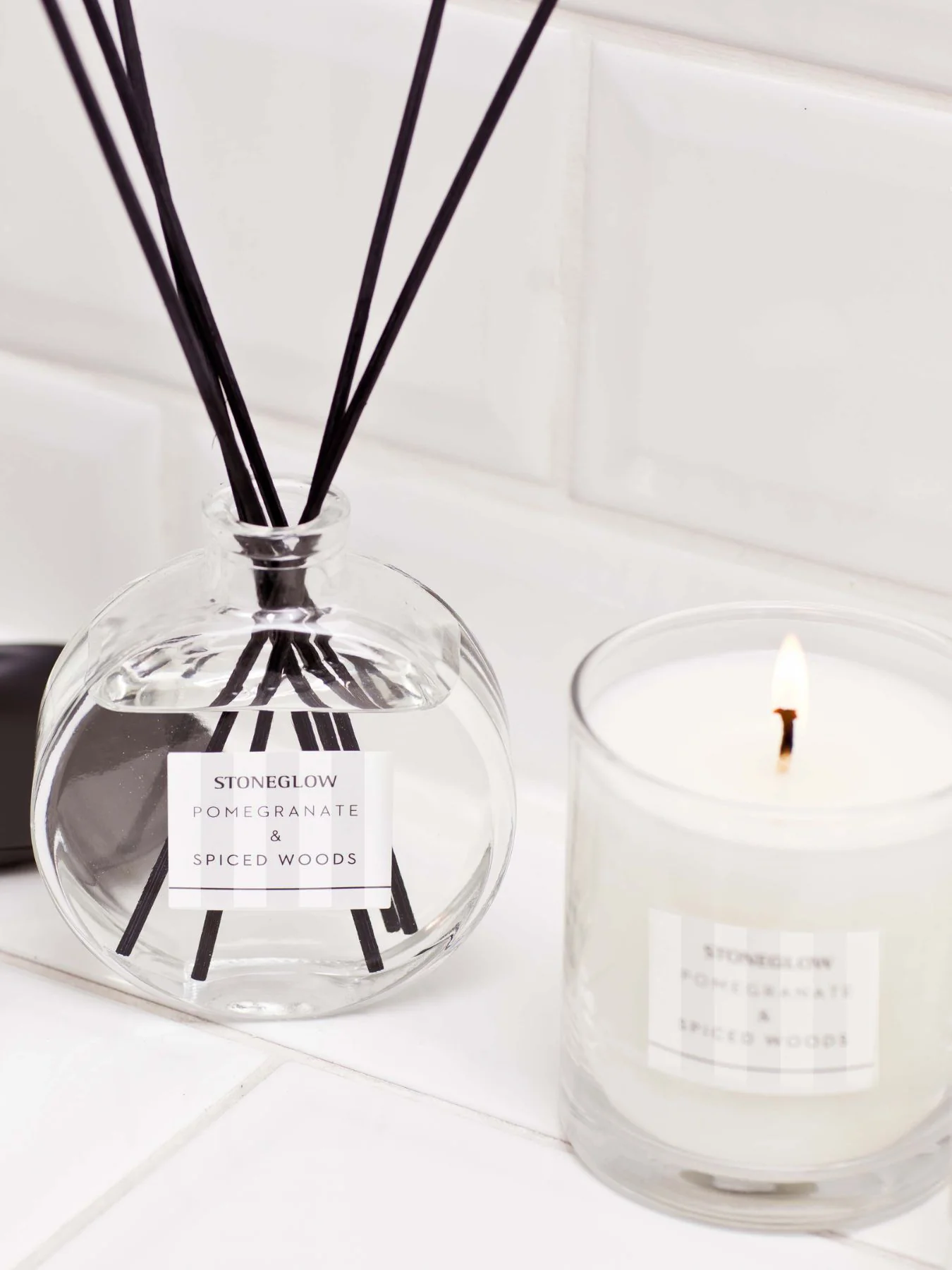 Modern Classics Pomegranate & Spiced Woods Reed Diffuser - Image 2
