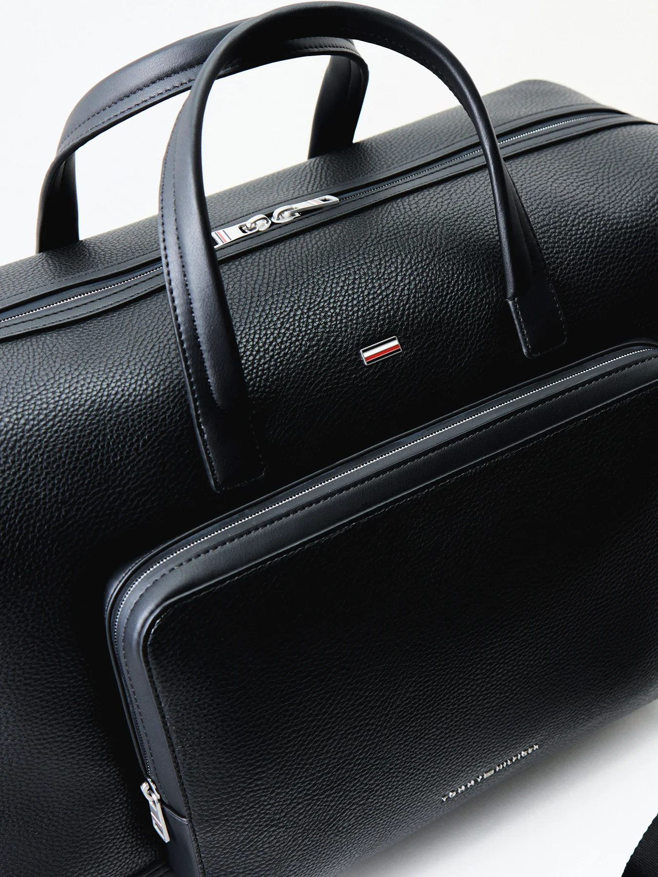 Central Duffle Bag Black - Image 5