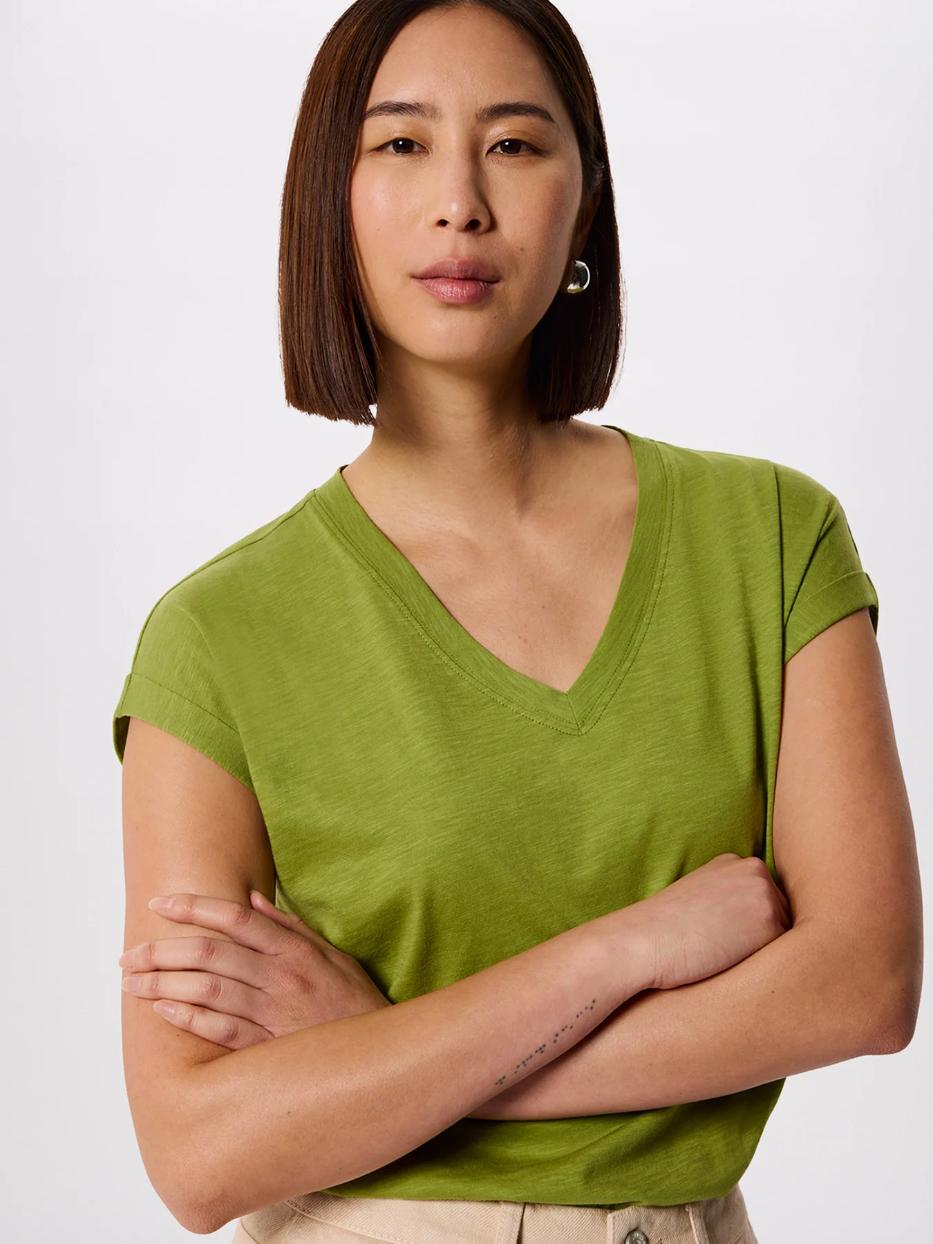 Willa V-Neck Cap Sleeve Tee Green - Image 4